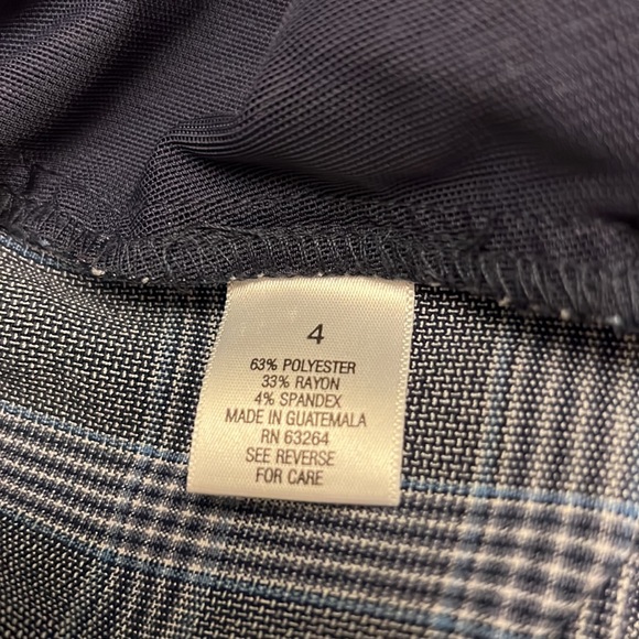 ROZ & ALI BLUE PLAID PULL ON TROUSERS - Picture 6 of 7